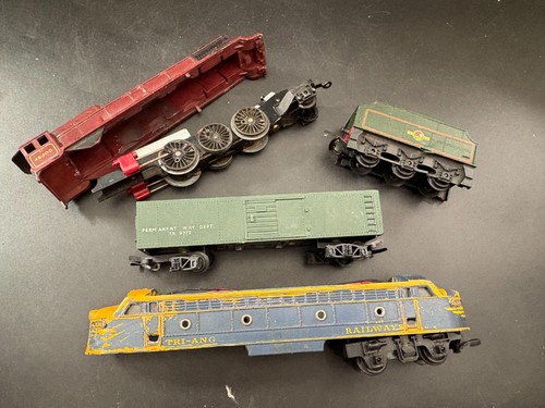 Vintage tri ang - gauge, train