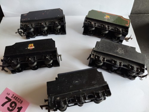 Spares tri ang oo - (five, tri-ang
