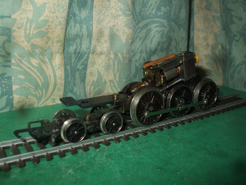 Triang hornby lner b12 loco - triang,